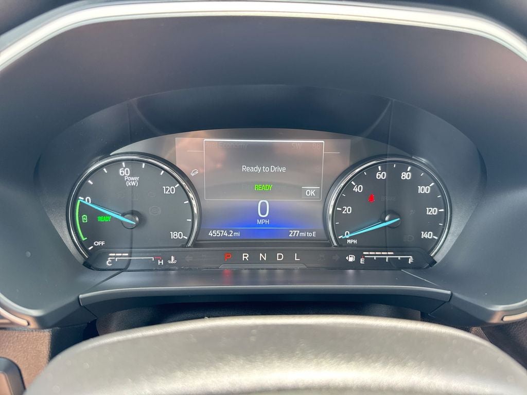 2022 Ford Escape Hybrid SE