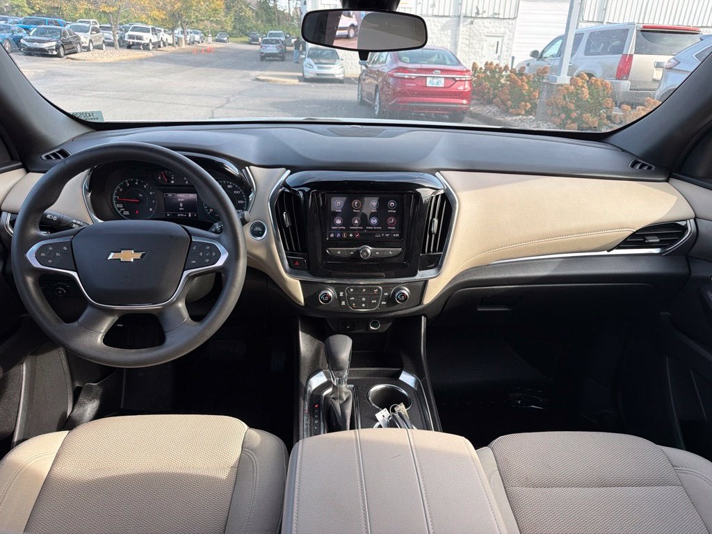 2023 Chevrolet Traverse LS