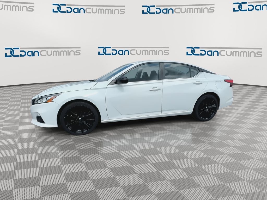 2022 Nissan Altima 2.5 SR