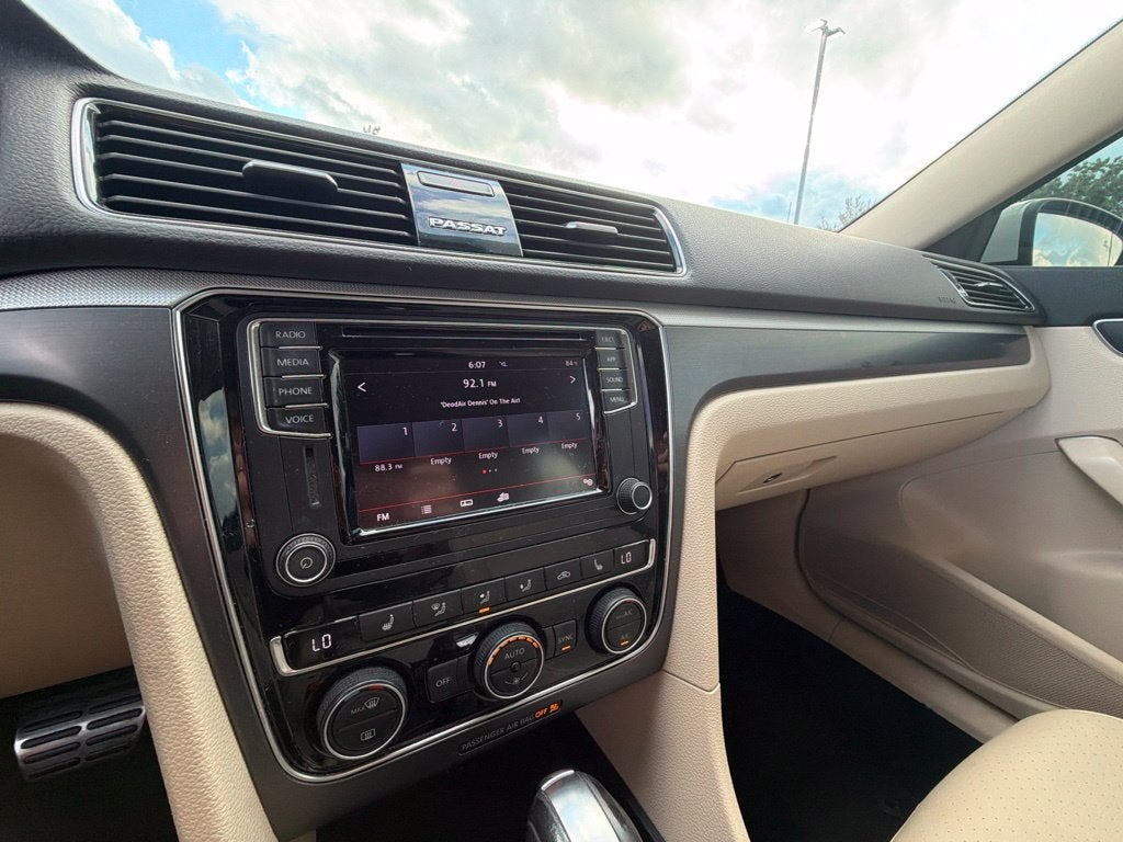 2018 Volkswagen Passat 2.0T S