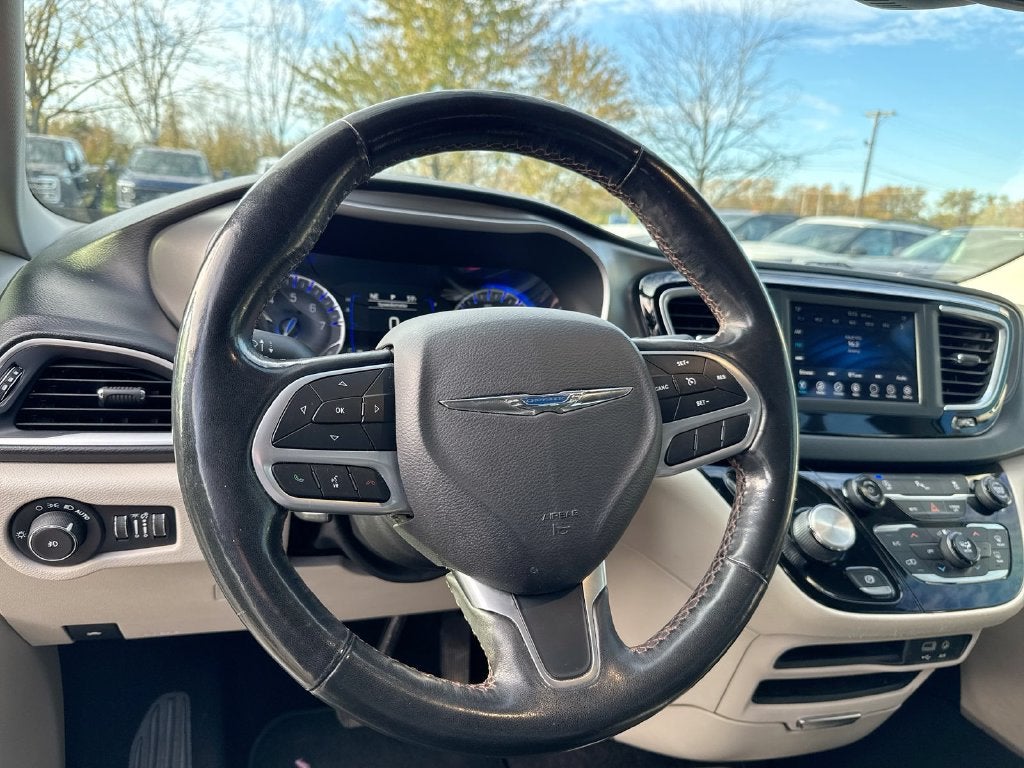 2020 Chrysler Pacifica Touring L