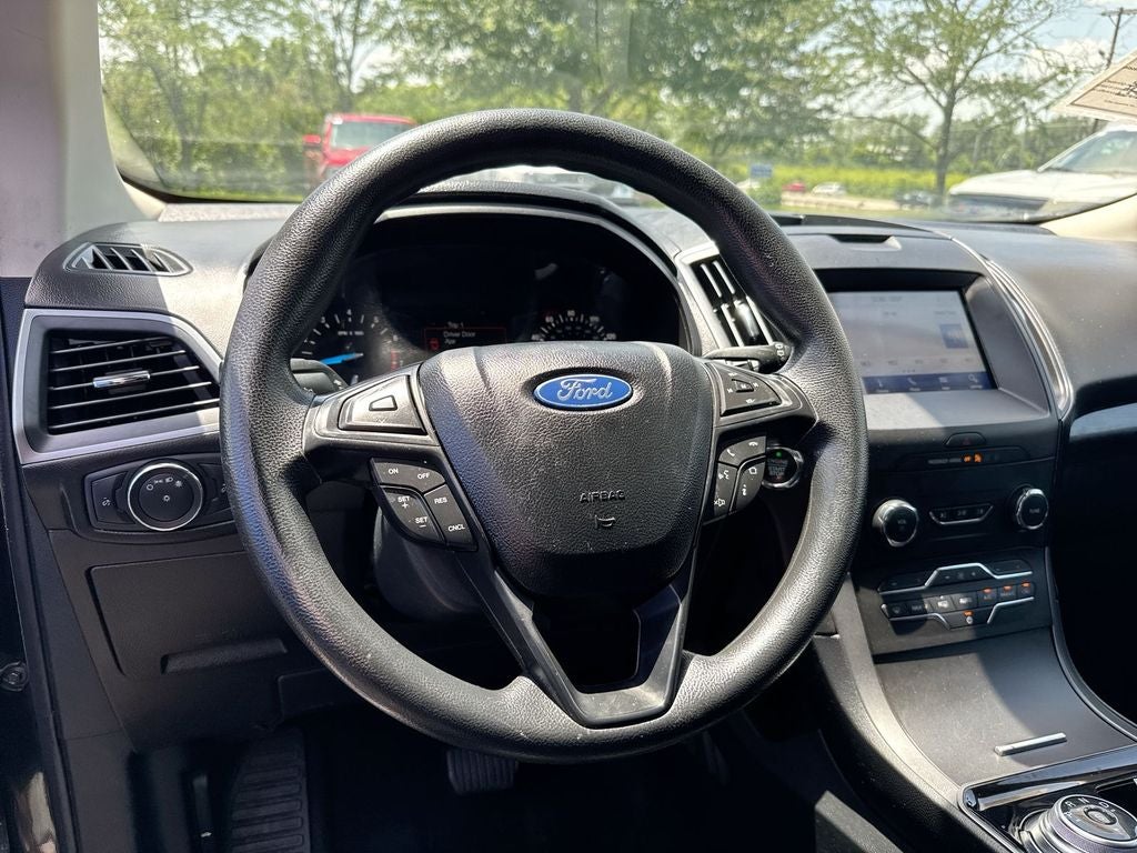 2020 Ford Edge SE