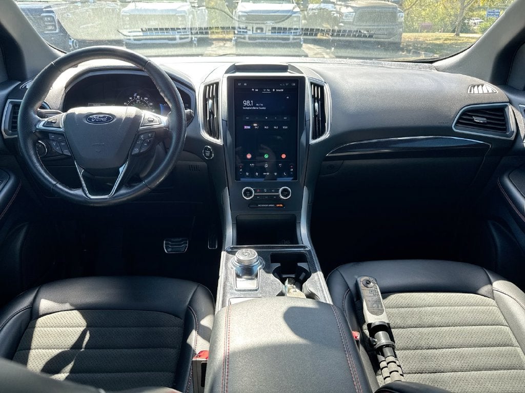 2022 Ford Edge ST Line