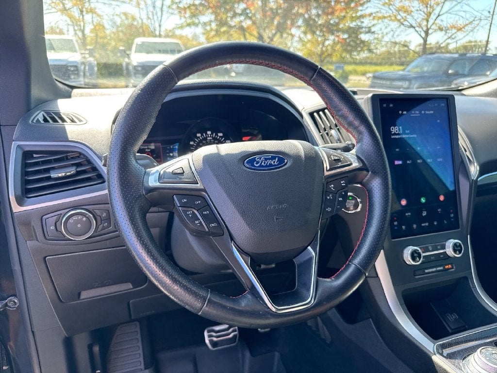 2022 Ford Edge ST Line