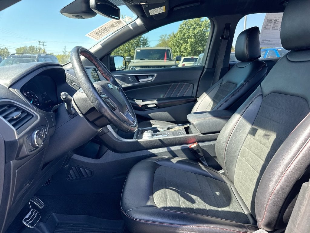 2022 Ford Edge ST Line