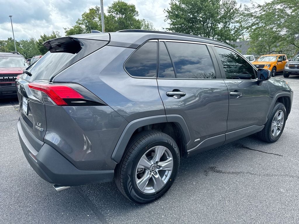 2022 Toyota RAV4 Hybrid LE