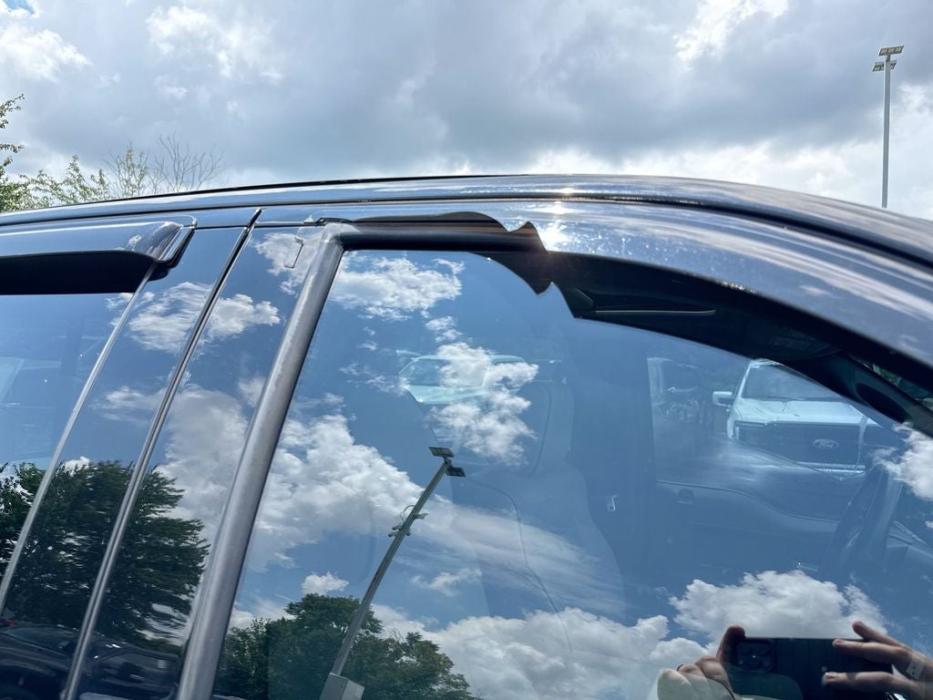 2006 Lincoln Mark LT Base