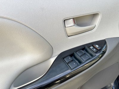 2014 Toyota Sienna LE