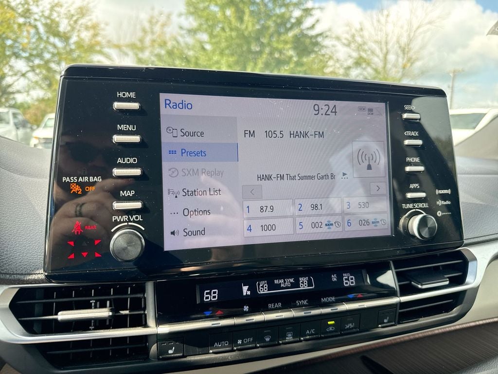 2024 Toyota Sienna XLE