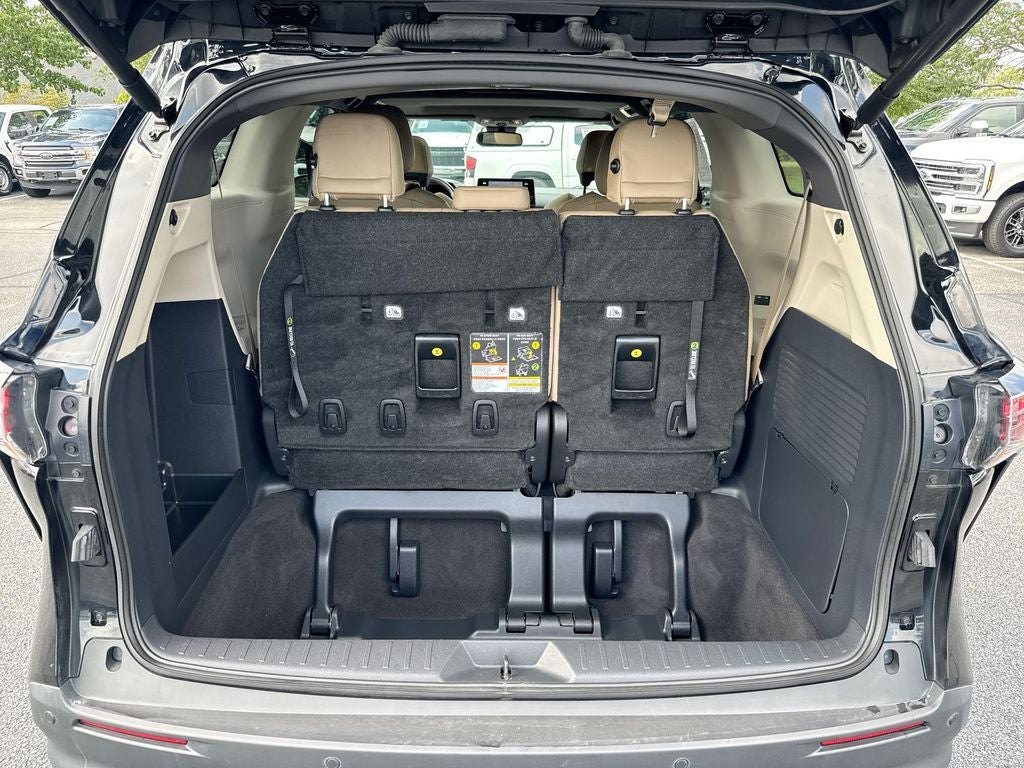 2024 Toyota Sienna XLE