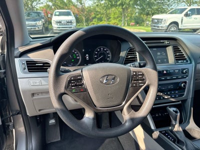 2017 Hyundai Sonata Hybrid SE