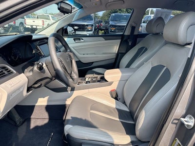 2017 Hyundai Sonata Hybrid SE