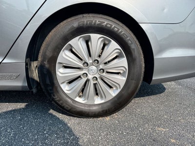 2017 Hyundai Sonata Hybrid SE