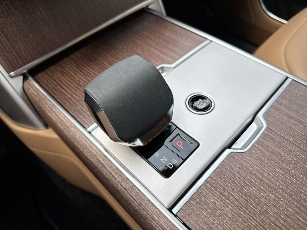 2024 Land Rover Range Rover SE