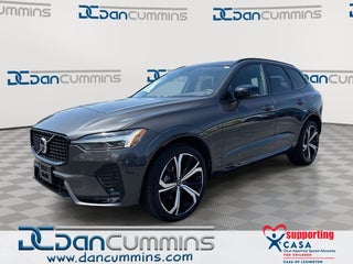 2023 Volvo XC60 B5 Ultimate Dark Theme