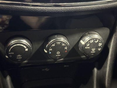 2012 Chrysler 200 Touring