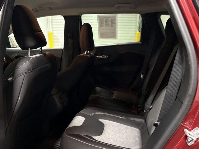 2015 Jeep Cherokee Sport
