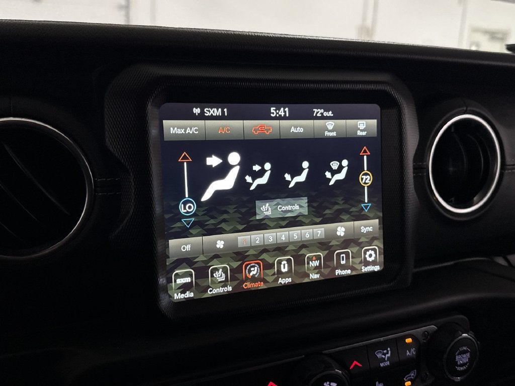 2022 Jeep Gladiator Overland