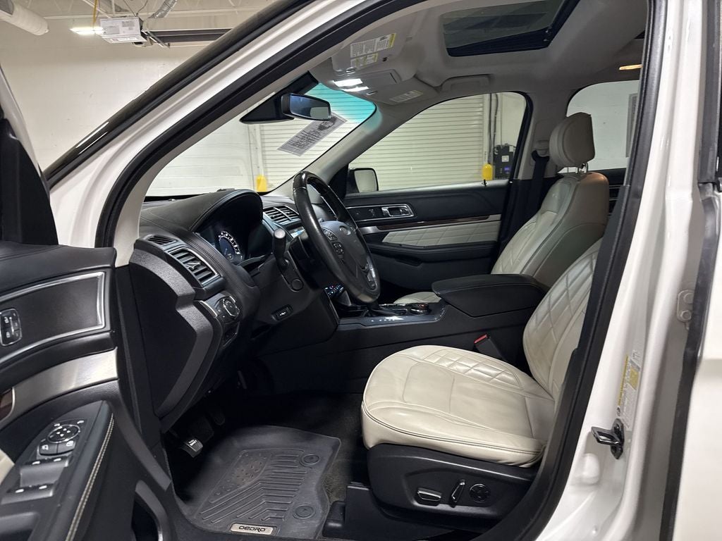 2017 Ford Explorer Platinum