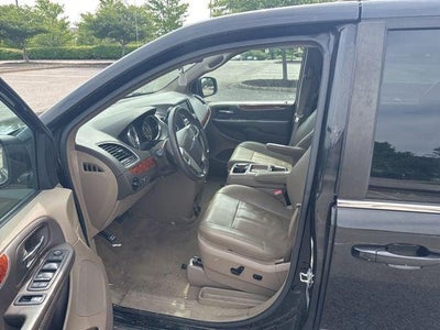 2015 Chrysler Town & Country Touring