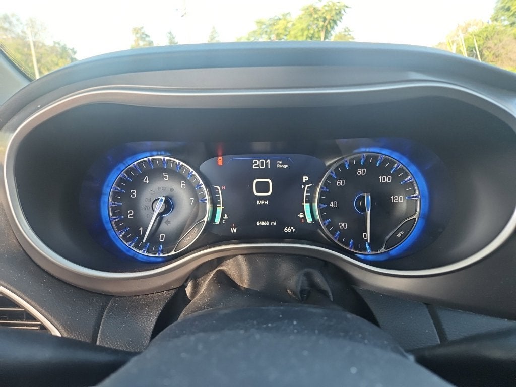 2025 Chrysler Pacifica Select