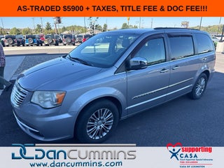 2014 Chrysler Town &amp; Country Touring-L