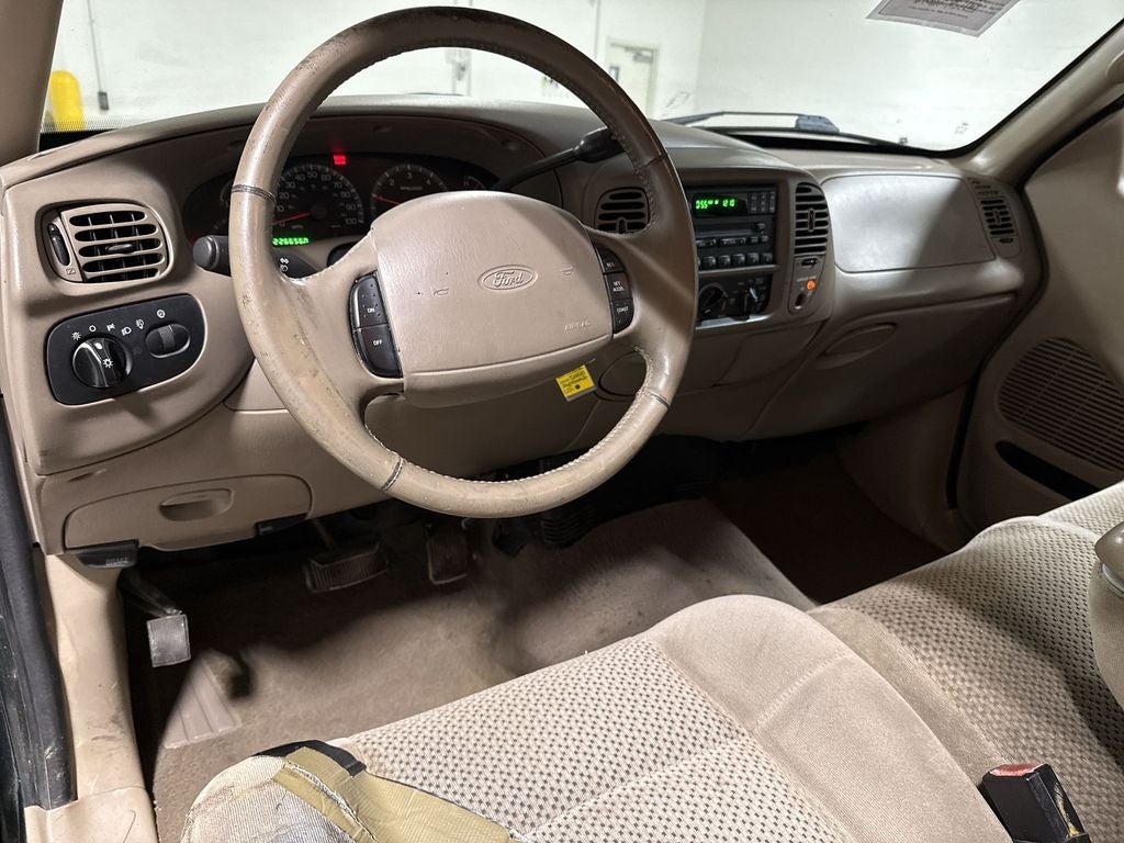 2002 Ford F-150 XLT