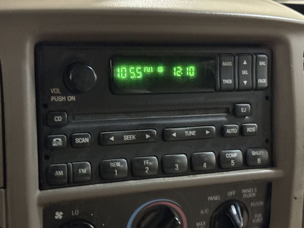 2002 Ford F-150 XLT