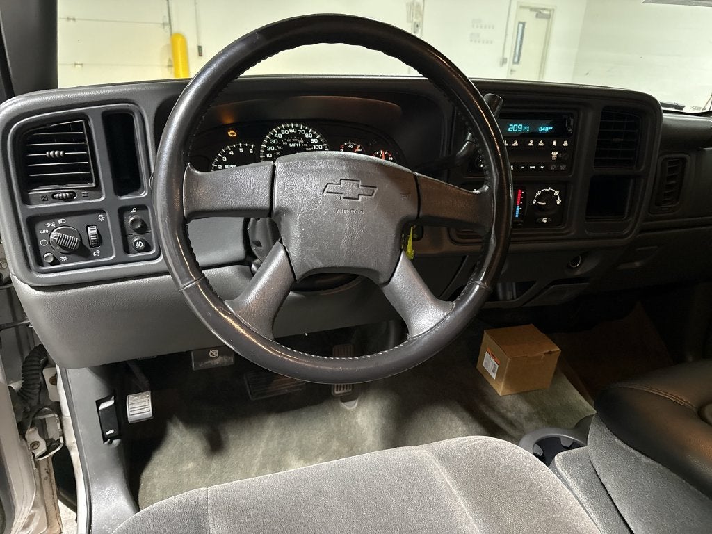 2005 Chevrolet Silverado 1500 LS
