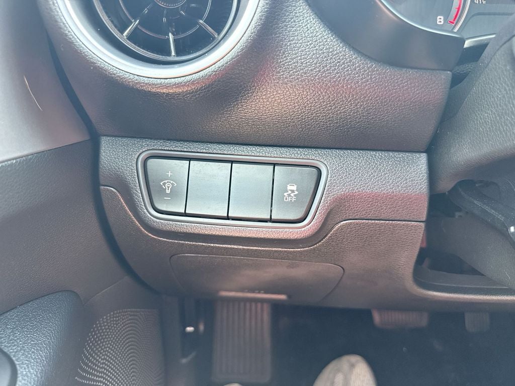 2022 Kia Forte FE