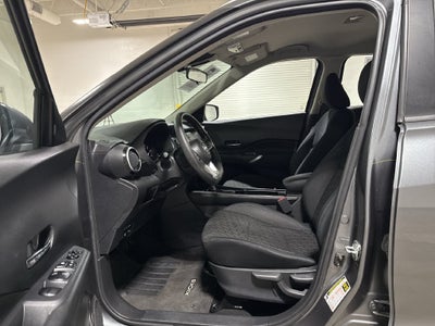 2022 Nissan Kicks SV