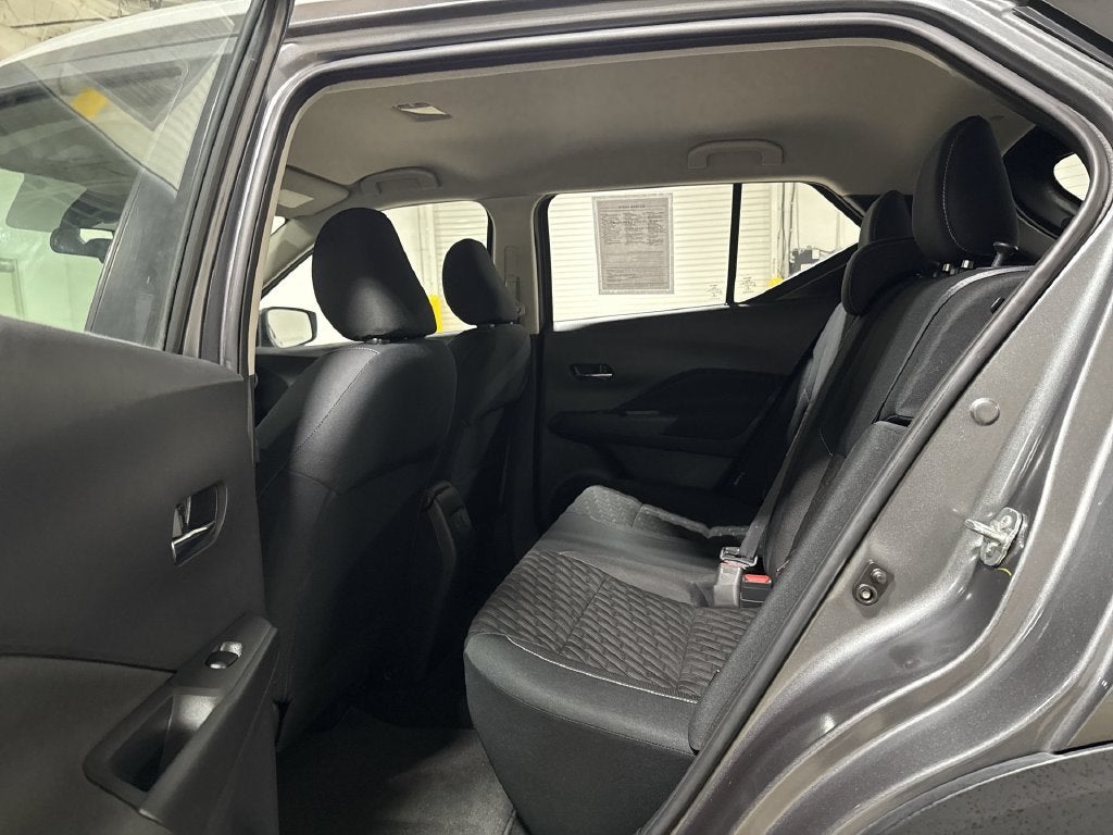 2022 Nissan Kicks SV