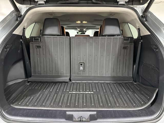 2020 Toyota Highlander Hybrid XLE