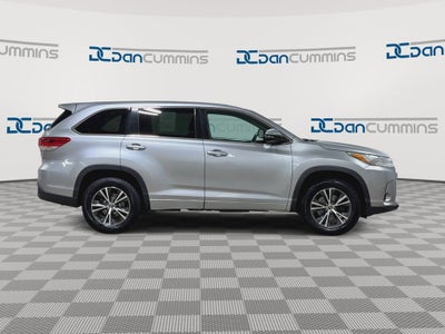 2018 Toyota Highlander LE