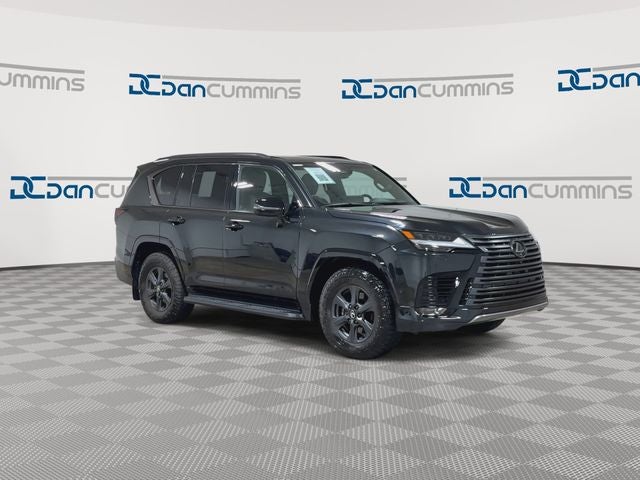2025 Lexus LX 700h Overtrail