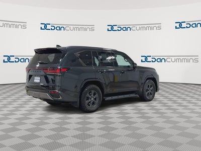 2025 Lexus LX 700h Overtrail