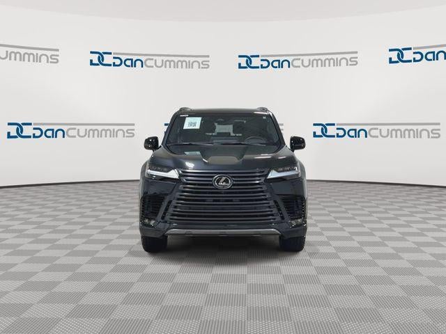 2025 Lexus LX 700h Overtrail