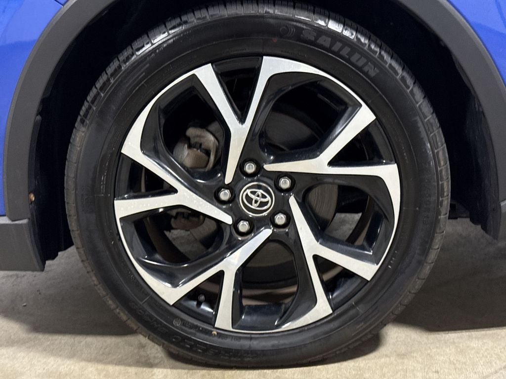 2018 Toyota C-HR XLE Premium