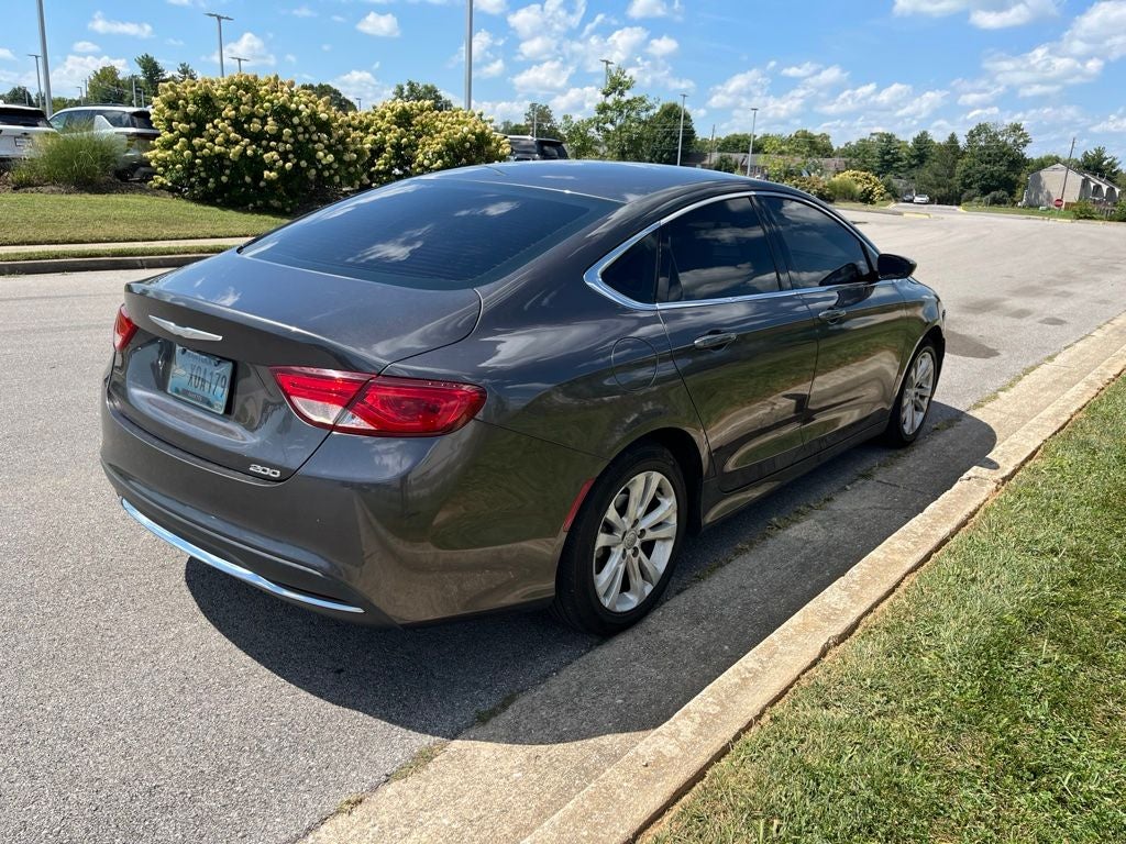 2016 Chrysler 200 Limited