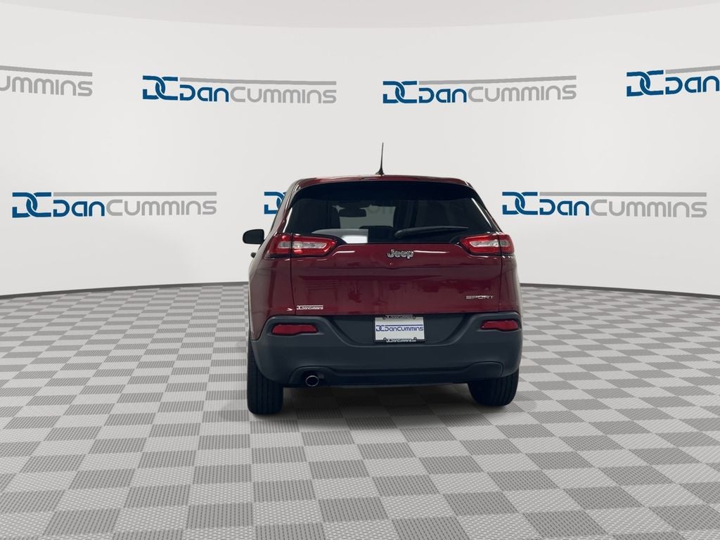 2016 Jeep Cherokee Sport