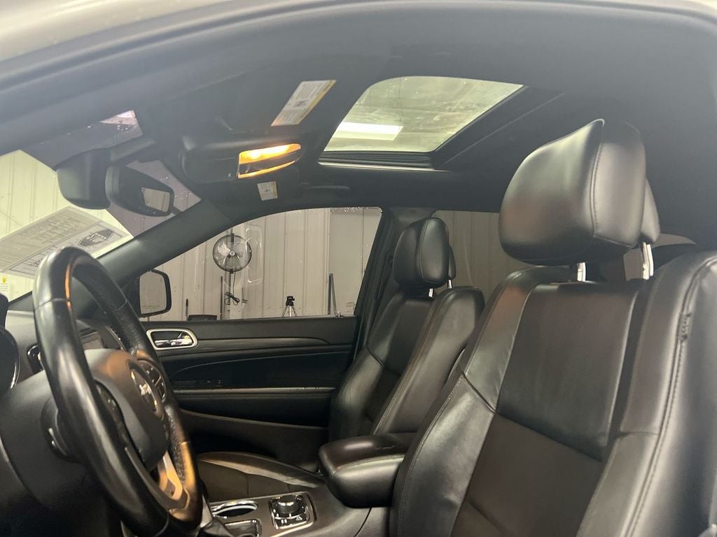 2020 Jeep Grand Cherokee Laredo