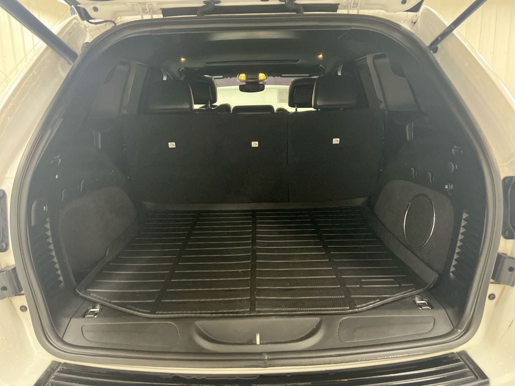 2020 Jeep Grand Cherokee Laredo