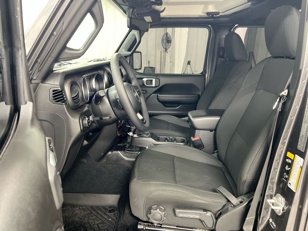 2023 Jeep Gladiator Sport S