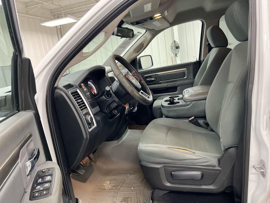 2016 RAM 1500 SLT