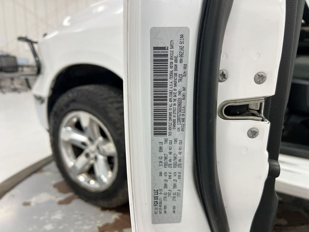 2016 RAM 1500 SLT