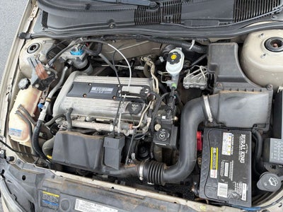2004 Chevrolet Cavalier Base