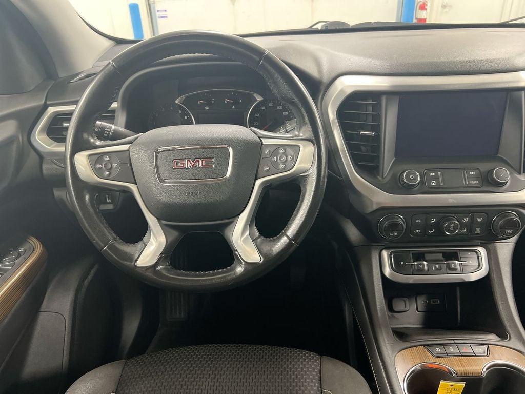 2020 GMC Acadia SLE