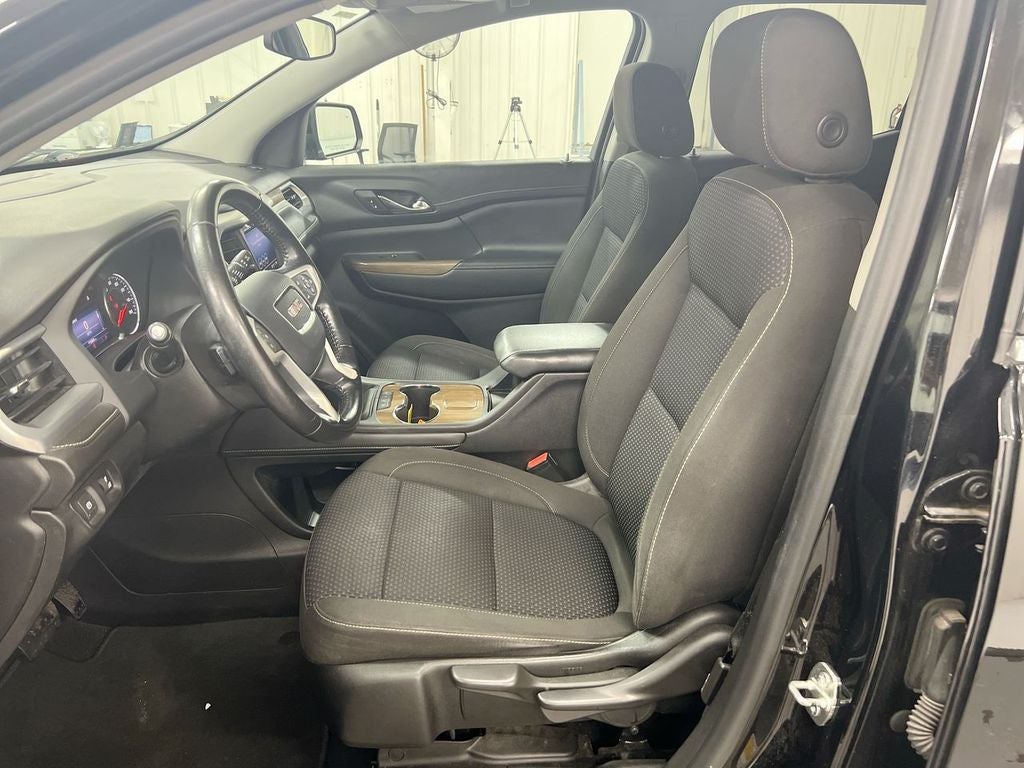2020 GMC Acadia SLE