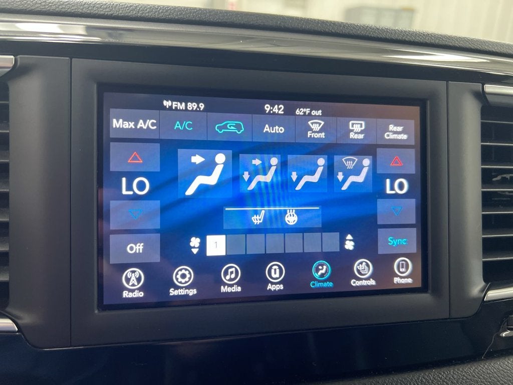 2020 Chrysler Pacifica Touring L