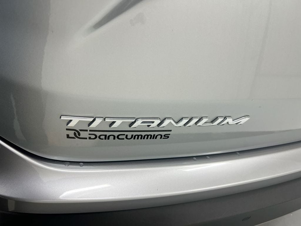 2023 Ford Edge Titanium
